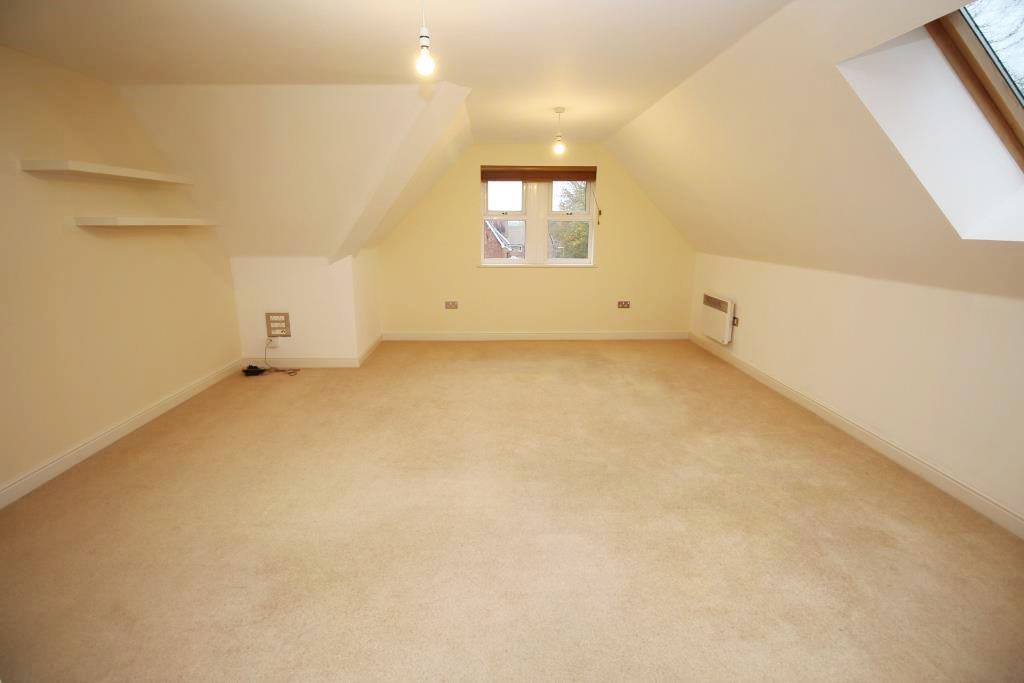 Pryor Close, Tilehurst, Tilehurst Reading